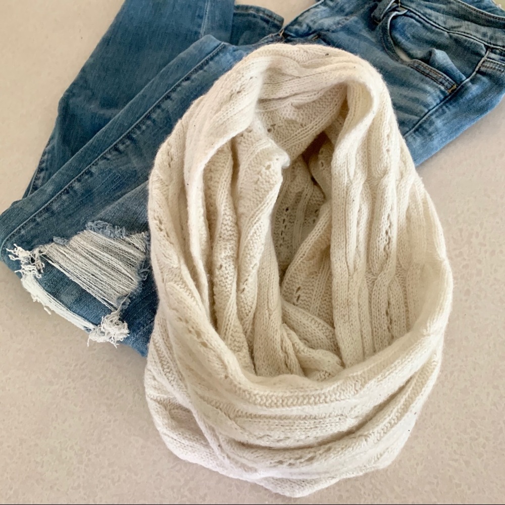 Comfy Knitted Infinity Scarf